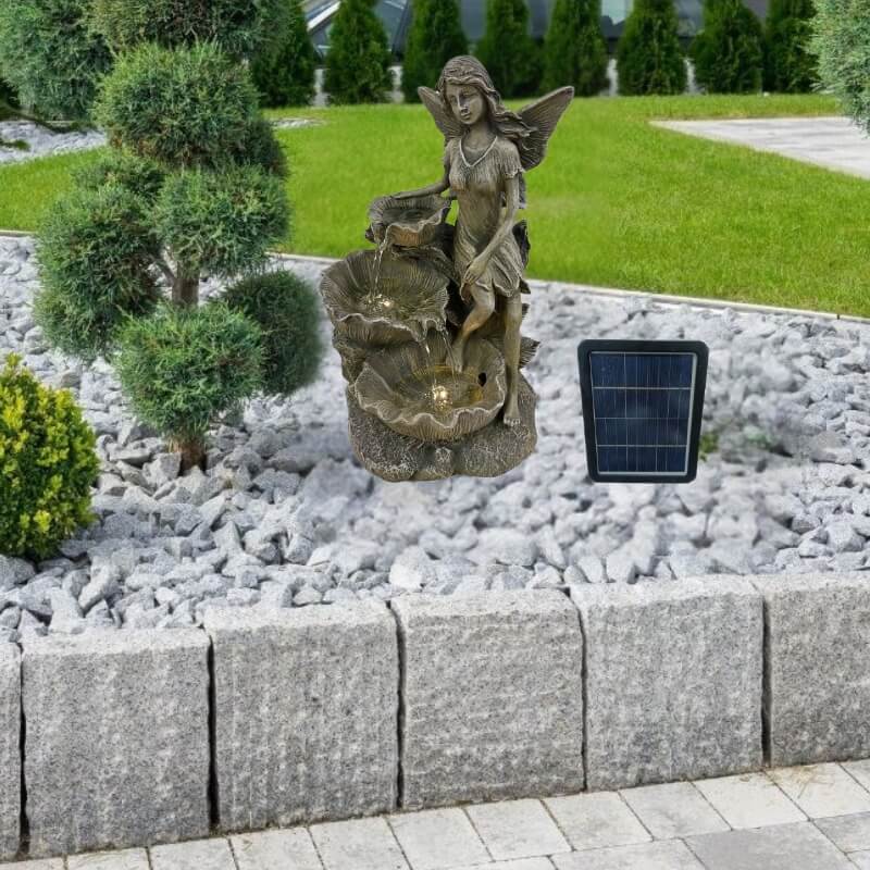 Dekorační fontána v přírodním a elegantním stylu